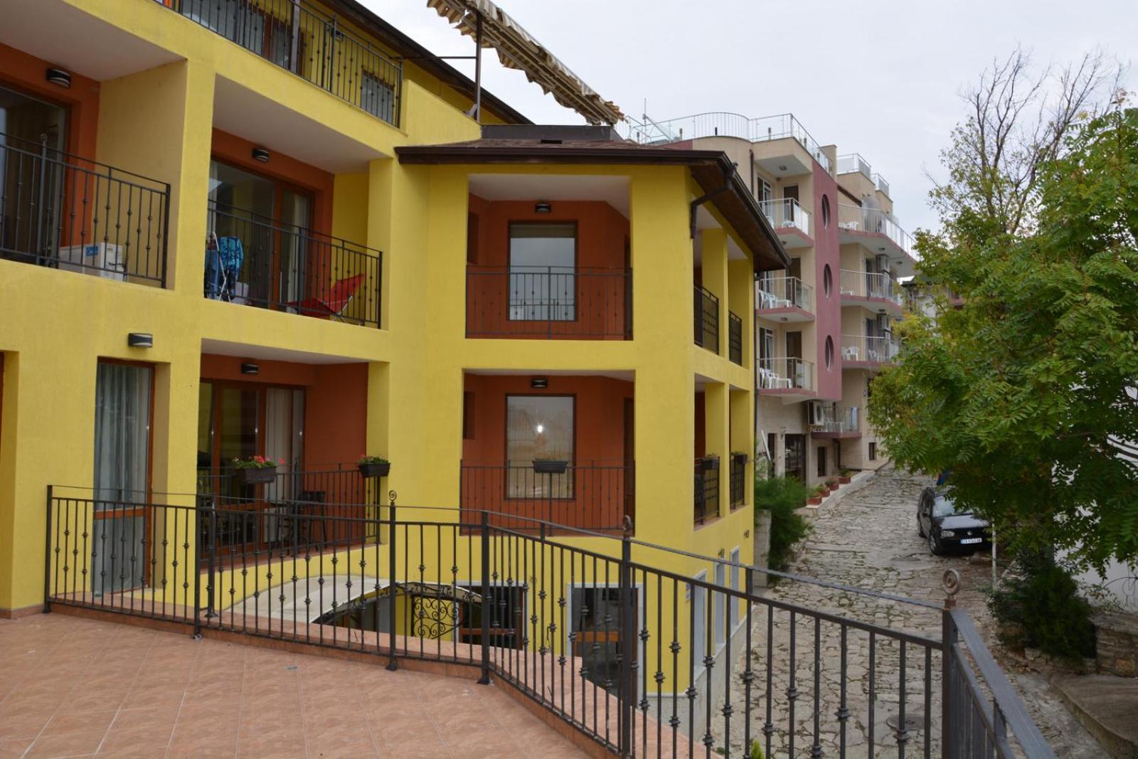 Balchik Amazing Sea Apartments ภายนอก รูปภาพ